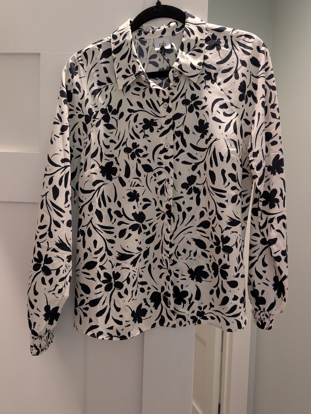 NWT Cabi Quintessential Blouse Floral